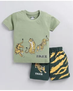 t-shirt-and-shorts-set-5